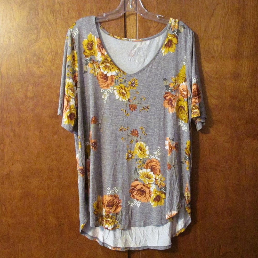 Maurices 24/7 Women’s Top - Size XXL